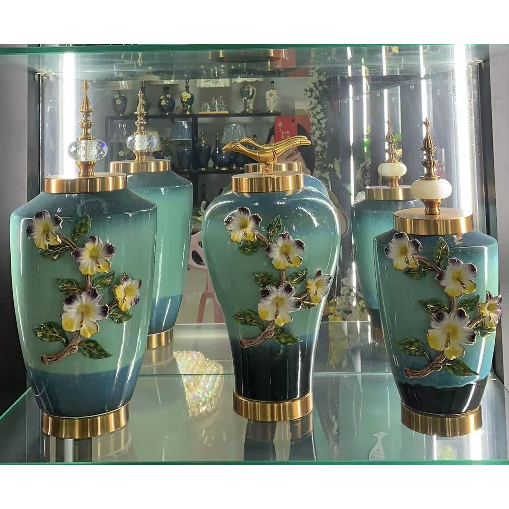 showpiece-spml010a Exclusive Luxuries Showpiece for Home Décor – SPML010A - Image 1